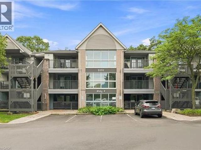 Condo for sale in Burlington, Ontario