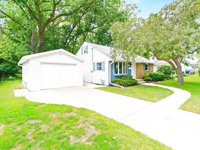 House for sale in Allouez, Wisconsin