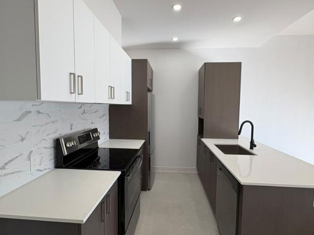Apartment for rent in Saint-Laurent, Montréal