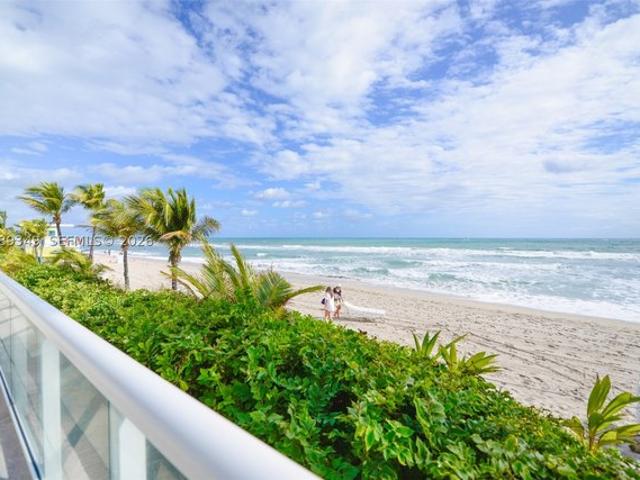 Condo for sale in Hallandale, Florida