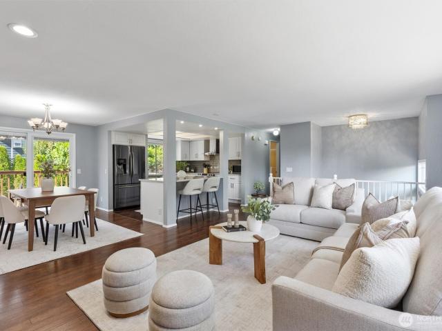 House for sale in Thrashers Corner, Bothell