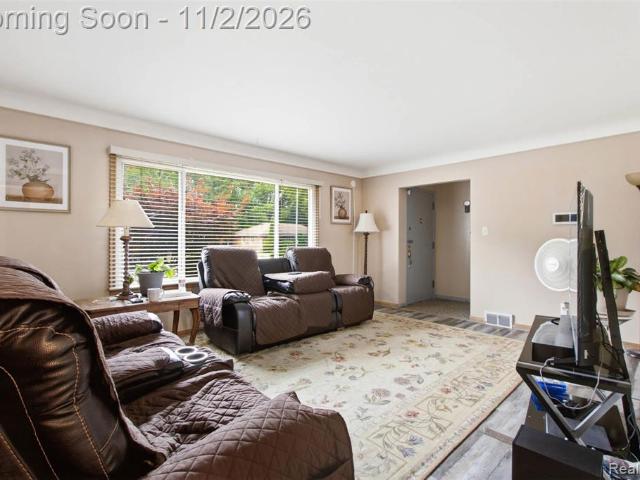 House for sale in Harper Woods, Wayne County