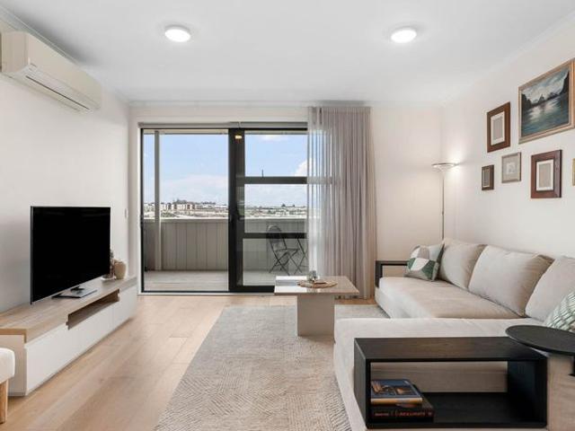 Apartment for rent in Mechanics Bay, Auckland