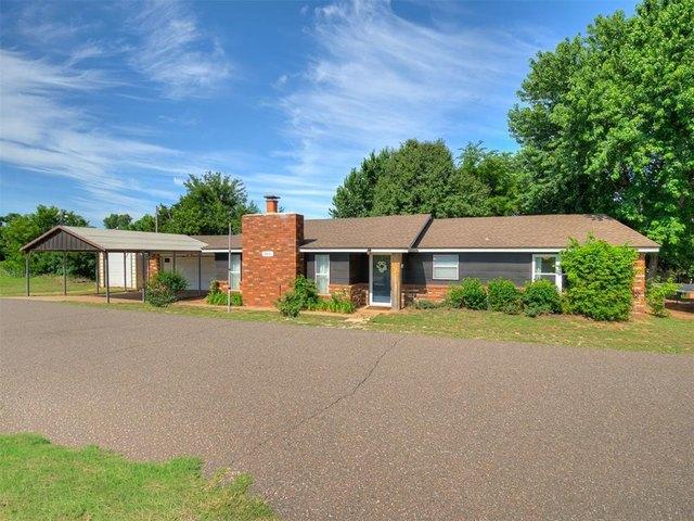 House for sale in Crescent, Oklahoma