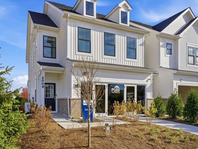 Townhouse for sale in Hoffman Estates, Illinois