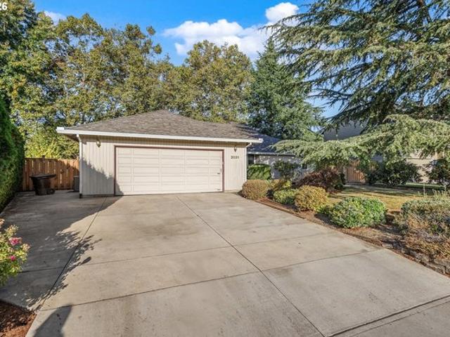 House for sale in Jackson School, Hillsboro