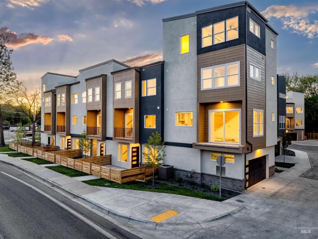 Townhouse for sale in Boise