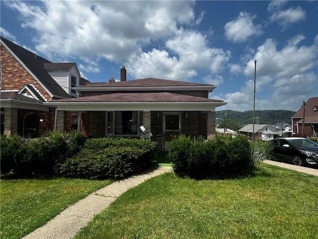 House for sale in New Kensington, Pennsylvania