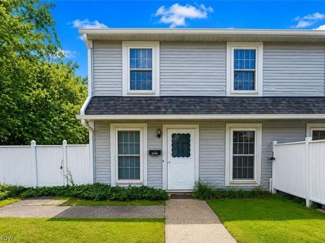 Condo for sale in Middleburg Heights, Cuyahoga County