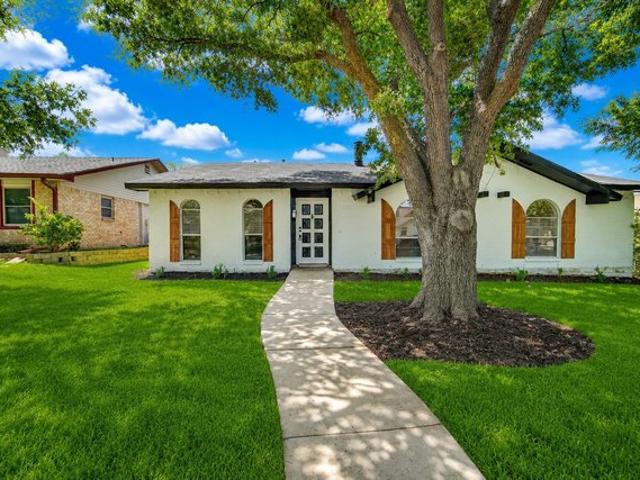 House for sale in Carrollton, Texas