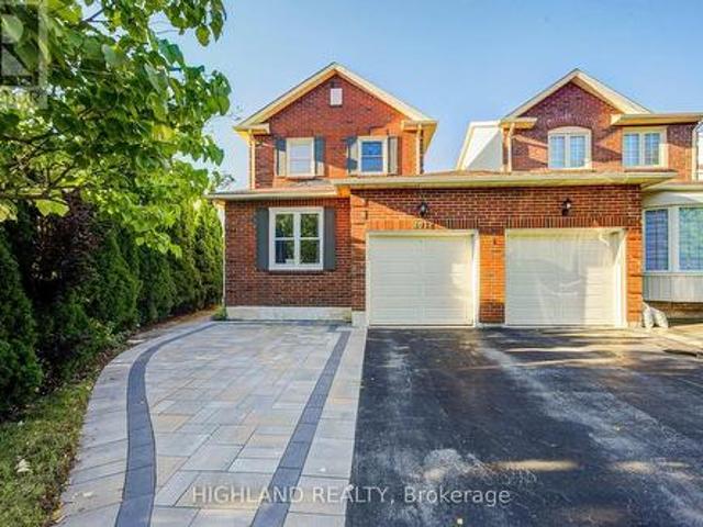 House for sale in Oakville, Golden Horseshoe
