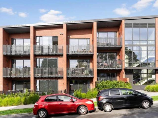Apartment for sale in Wairau Valley