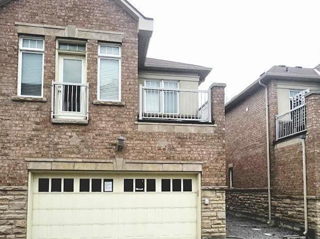 Townhouse for sale in Woburn, Ontario