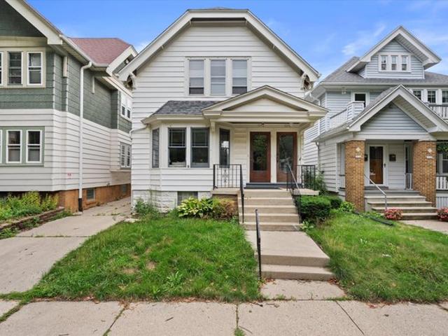 House for sale in Milwaukee, Wisconsin