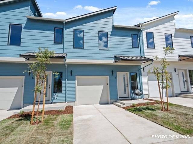 Townhouse for sale in Oregonia
