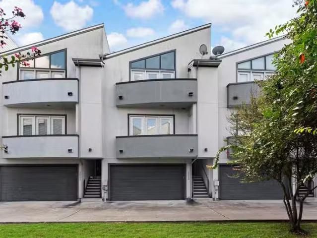Condo for sale in Houston