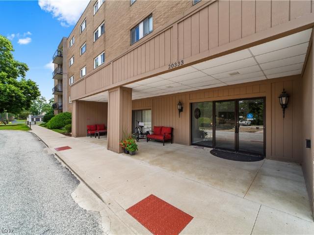 Condo for sale in Rocky River, Ohio