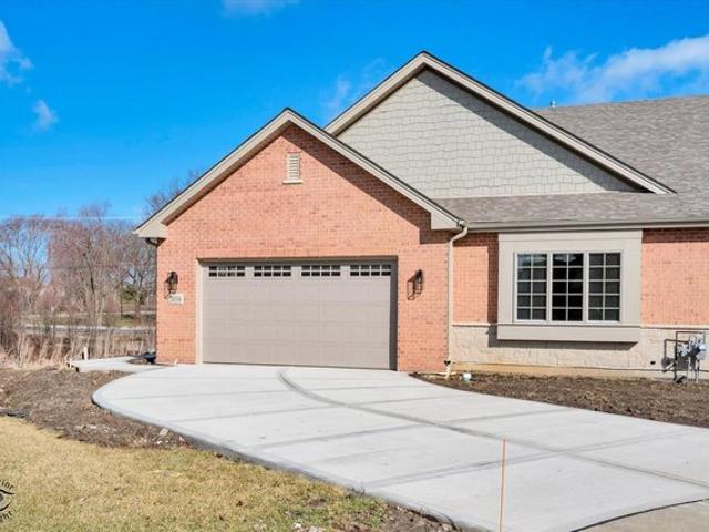 Townhouse for sale in Frankfort, Illinois