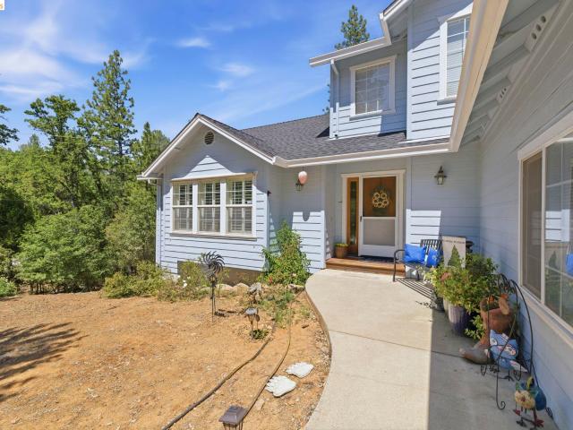 House for sale in Tuolumne, California