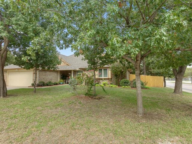 House for sale in Bedford, Tarrant County
