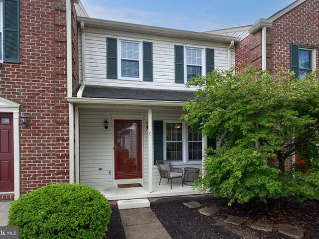 Townhouse for sale in Hummelstown, Pennsylvania