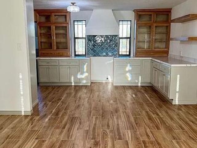 House for sale in Carrizo Springs