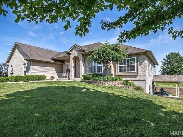 House for sale in Illinois