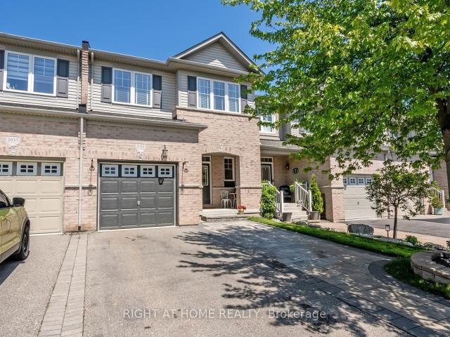 Townhouse for sale in Woburn, Ontario