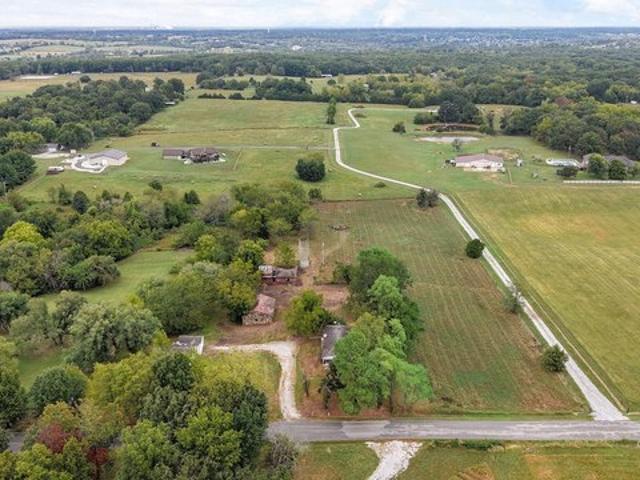 House for sale in Nixa, Christian County
