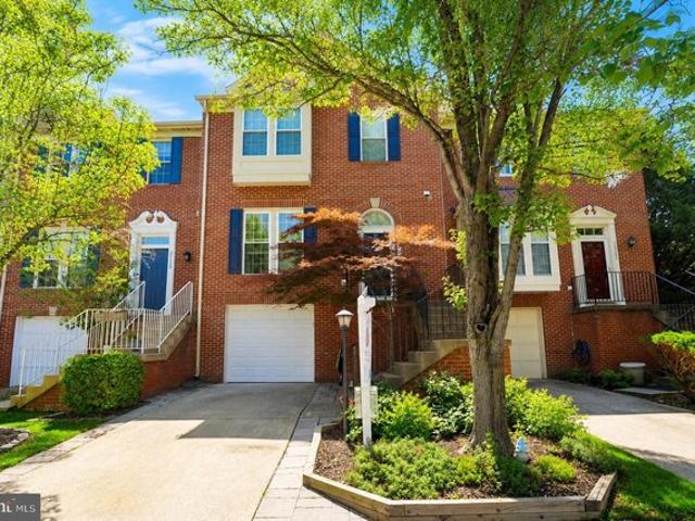 Townhouse for sale in Virginia