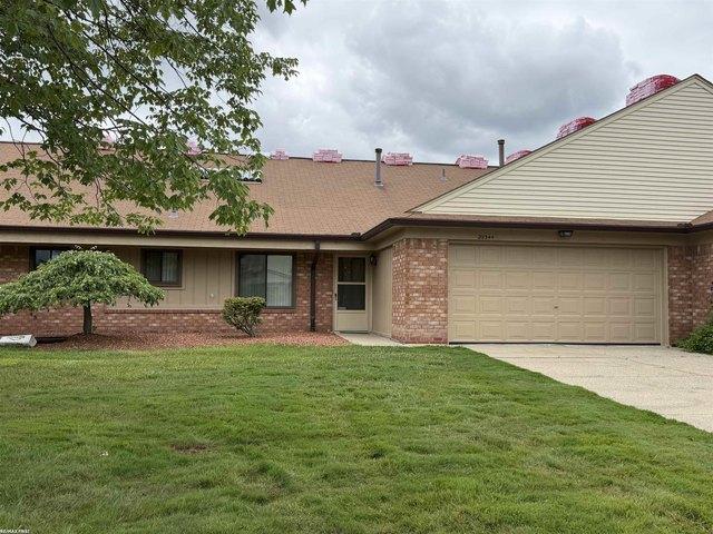 Condo for sale in Clinton Township, Michigan