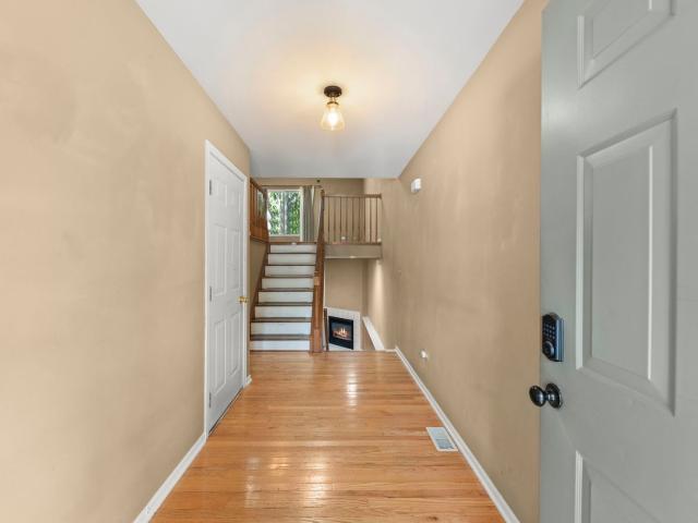 Condo for sale in Elgin, Illinois