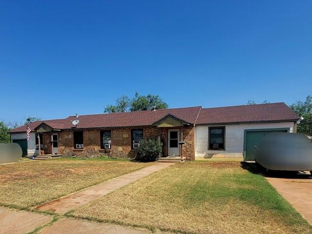 House for sale in Taylor, Texas