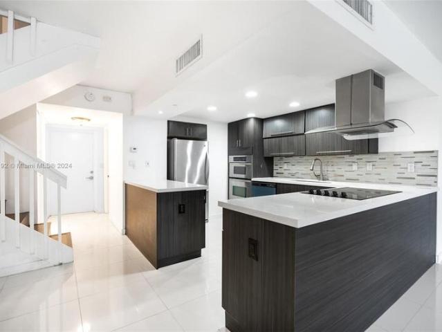 Townhouse for sale in Aventura