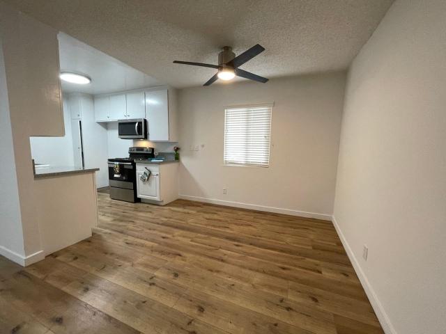 Apartment for rent in Van Nuys Neighborhood Council District, Canoga Park