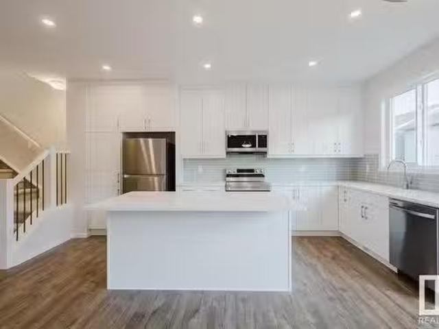 House for sale in Wedgewood, Alberta