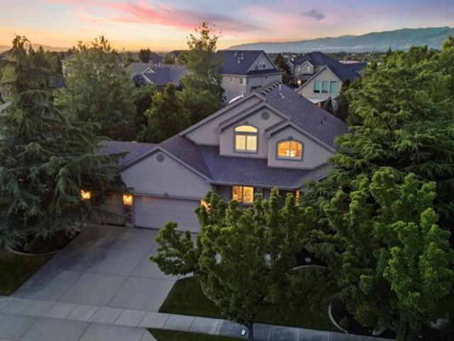 House for sale in Sandy, Utah