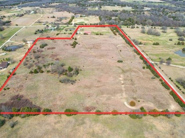 House for sale in Hunt, Texas