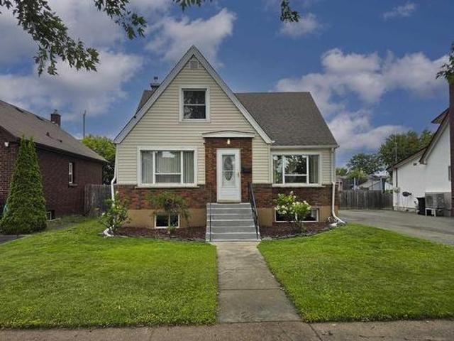 House for sale in Thunder Bay, Ontario