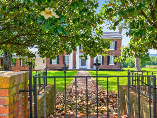 House for sale in Stanford, Kentucky