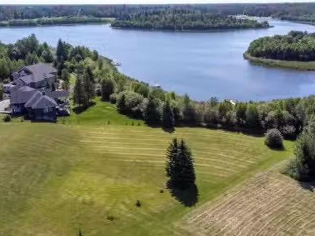 House for sale in Alberta