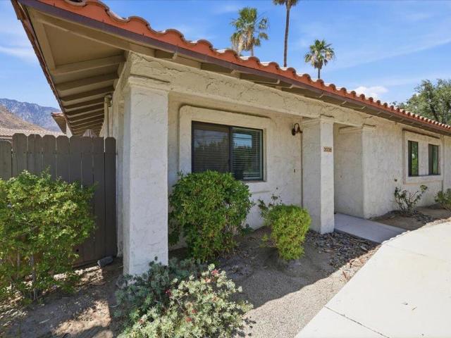 Condo for sale in Palm Springs, California