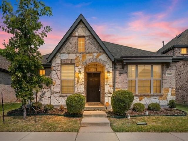 House for sale in Denton, Texas
