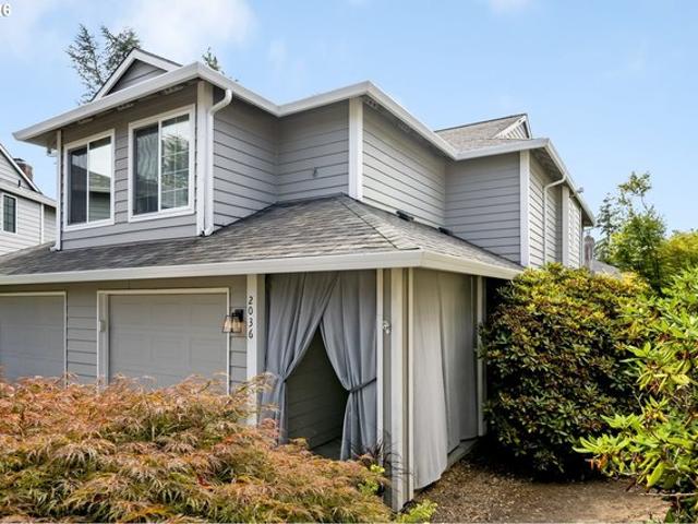 Townhouse for sale in Oregonia