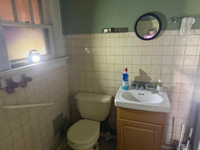 House for sale in North Chicago, Lake County