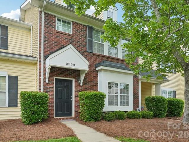 Townhouse for sale in Monroe, North Carolina