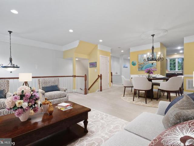 Townhouse for sale in Sterling