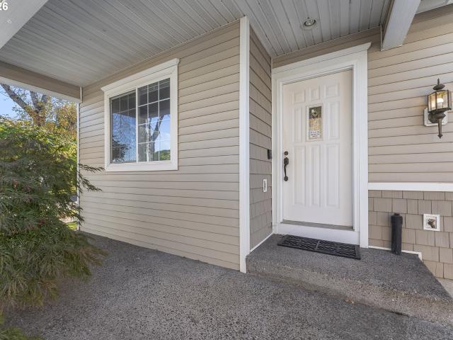 House for sale in Fairview, Multnomah County