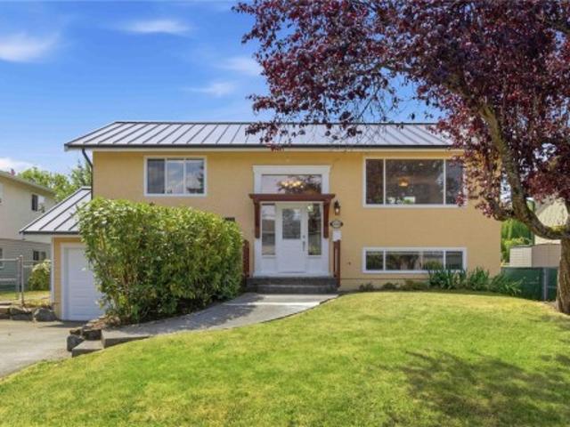 House for sale in Sidney, British Columbia