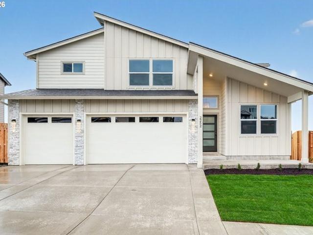House for sale in La Center, Washington